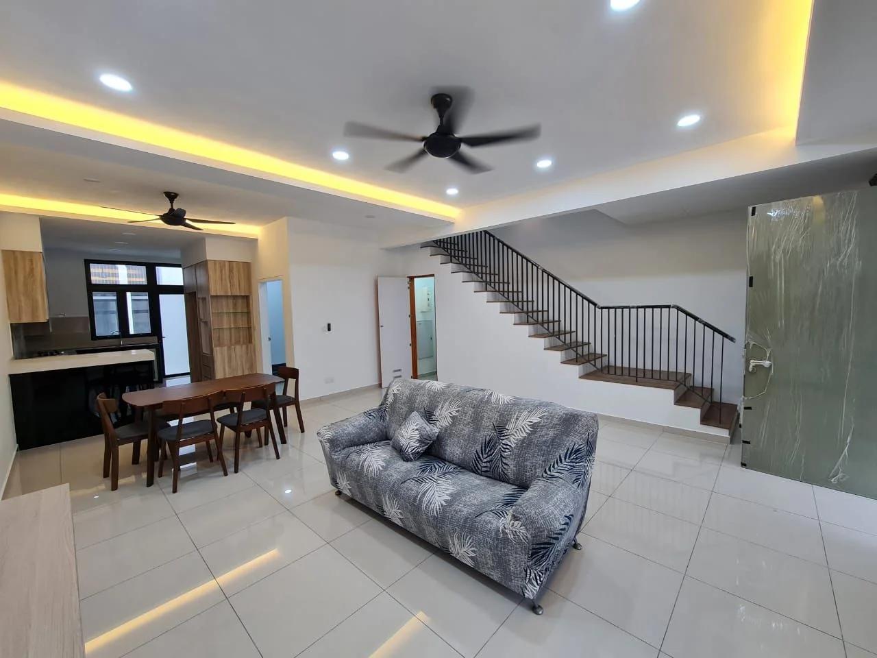 Sunway Citrine Lakehomes 1