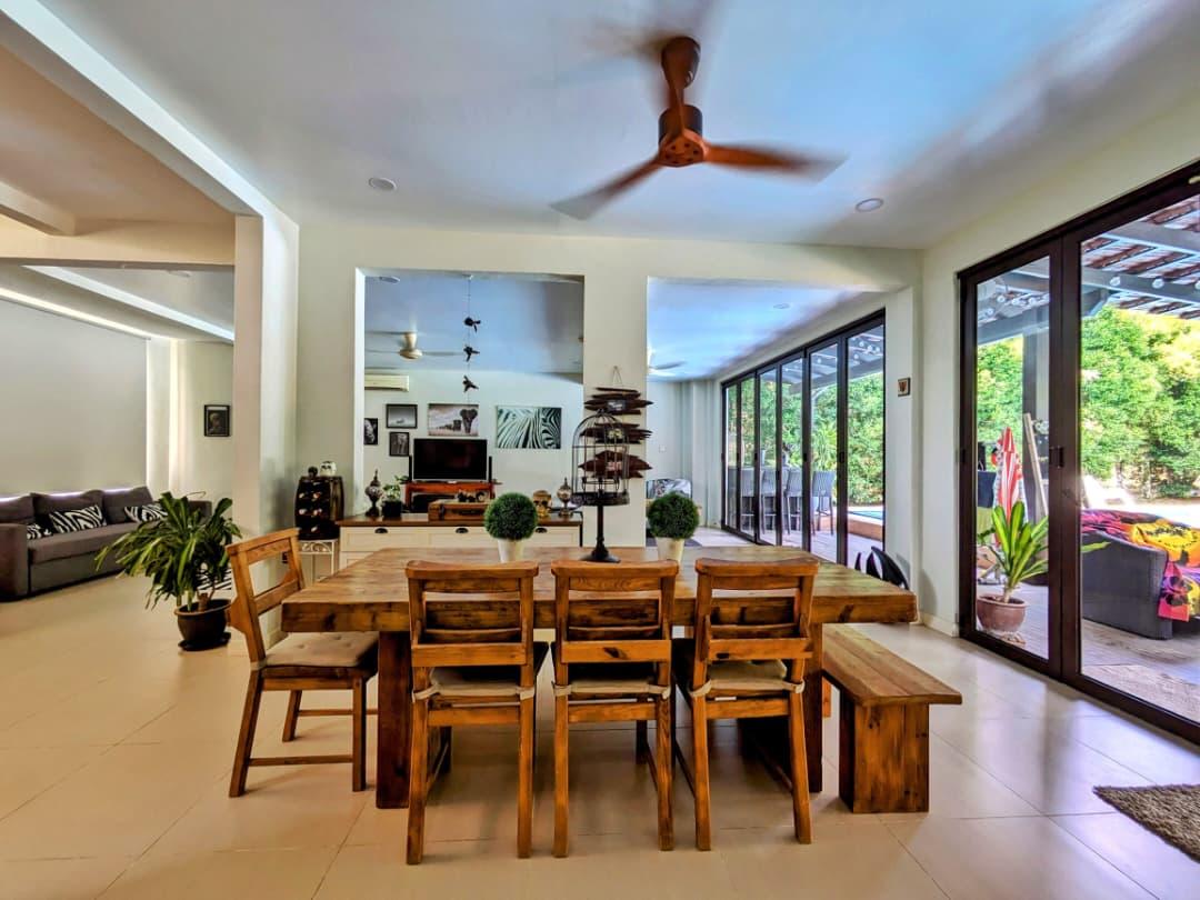 Luxurious Double-Storey Bungalow @ Leisure Farm  1